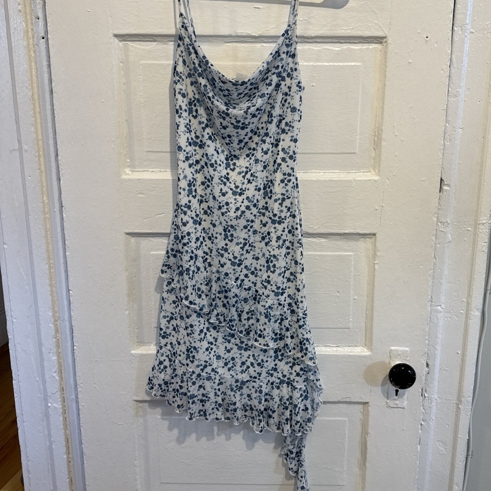 Caution to the Wind blue white floral ruffle hem dress